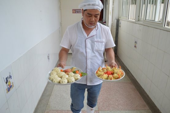 C:\Users\Administrator\Desktop\食堂评比\DSC_0689.JPG