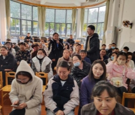 D:/马连霞/硬盘资料/保教处/2024.9/家长工作/家长学校/2/全景照片/IMG_20241121_154619.jpgIMG_20241121_154619